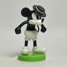 Cargar imagen en el visor de la galería, Disney - Mickey Mouse - Trading Figure - Choco Egg (116)
