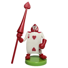 Cargar imagen en el visor de la galería, Alice in Wonderland - The Playing Cards - Trading Figure - Choco Egg
