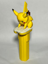 Cargar imagen en el visor de la galería, Pocket Monsters - Pikachu - Candy Dispenser - PEZ - Pokémon de Catch
