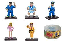 Load image into Gallery viewer, Kochira Katsushika-ku Kameari Kouen-mae Hashutsujo - Figure Collection
