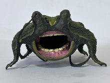 Load image into Gallery viewer, Monster Hunter - Yamatsukami - Figure - Chouzokei Damashii
