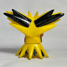 Cargar imagen en el visor de la galería, Pokémon - Thunder / Zapdos - Finger Puppet (PAK)
