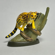 Cargar imagen en el visor de la galería, Ocelot - Trading Figure - Feline Animals

