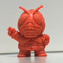 Cargar imagen en el visor de la galería, The New Kamen Rider - Skyrider - Eraser Figure - Keshigomu - Orange ver.
