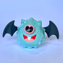 Load image into Gallery viewer, Pokémon BW - Woobat - Trading Figure - Monster Collection
