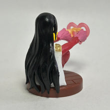 Cargar imagen en el visor de la galería, One Piece - Boa Hancock - Trading Figure - Choco Egg (12)
