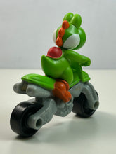 Cargar imagen en el visor de la galería, Mario Kart 8 - Yoshi - Toy - Happy Set
