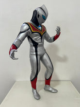 Cargar imagen en el visor de la galería, Ultraman Tiga - Evil Tiga - Big Size Soft Vinyl Figure
