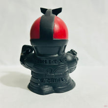 Load image into Gallery viewer, Kamen Rider Kabuto (Rider Form) - Trading Figure
