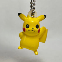 Cargar imagen en el visor de la galería, Pokémon - Pikachu - Mascot Keychain
