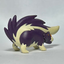 Cargar imagen en el visor de la galería, Pokémon DP - Skuntank - Mini Figure
