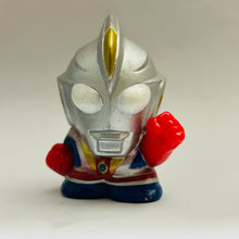 Cargar imagen en el visor de la galería, Ultraman Cosmos (Eclipse Mode) - Finger Puppet - SD Figure
