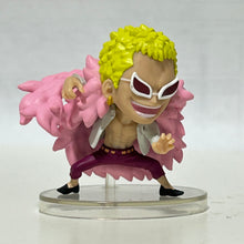 Cargar imagen en el visor de la galería, One Piece - Donquixote Doflamingo - Trading Figure
