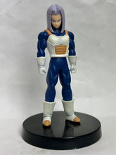Load image into Gallery viewer, Dragon Ball Z - Future Trunks - Real Works Serie 3 Cell Edition
