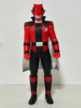 Cargar imagen en el visor de la galería, Sentai Hero Series - Lupin Red - Sofubi
