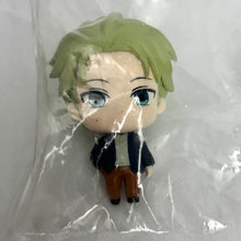 Cargar imagen en el visor de la galería, Spy × Family - Loid Forger - SxF Capsule Figure Collection 2
