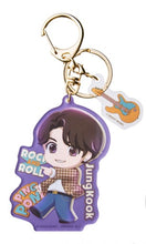 Cargar imagen en el visor de la galería, TinyTan - Jung Kook - Acrylic Charm - BTS
