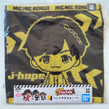 Cargar imagen en el visor de la galería, TinyTan - j-hope - Mini Towel - Puny Beans
