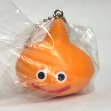 Load image into Gallery viewer, Dragon Quest - Slime Beth - Figure Keychain
