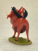 Load image into Gallery viewer, The Lion King - Pumbaa - Disney Choco Party Part 5 - Trading Figure (117)
