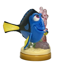 Cargar imagen en el visor de la galería, Finding Dory - Dory - Trading Figure - Choco Egg (38)

