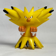 Cargar imagen en el visor de la galería, Pokémon - Thunder / Zapdos - Finger Puppet (PAK)
