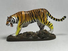 Cargar imagen en el visor de la galería, Siberian tiger - Trading Figure - Feline Animals
