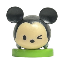 Cargar imagen en el visor de la galería, Disney Tsum Tsum - Mickey Mouse - Trading Figure - Choco Egg - Wink (58)
