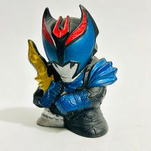 Load image into Gallery viewer, Kamen Rider Kiva - Trading Figure - Garuru Form
