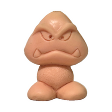Cargar imagen en el visor de la galería, Super Mario Bros. - Kuribou / Goomba - Eraser / Keshigomu - Meat ver.
