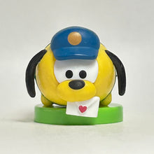 Cargar imagen en el visor de la galería, Disney Tsum Tsum - Pluto - Trading Figure - Choco Egg (10)
