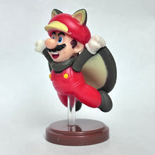 Cargar imagen en el visor de la galería, New Super Mario Bros. U - Mario - Trading Figure - Choco Egg - Musasabi ver.
