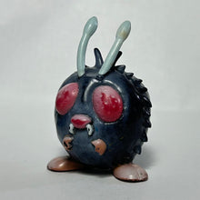 Cargar imagen en el visor de la galería, Pokémon - Venonat - Trading Figure - Monster Collection
