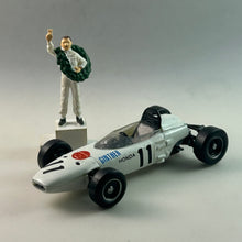 Cargar imagen en el visor de la galería, Honda F-1 / RA-272 - Miniature - Trading Figure
