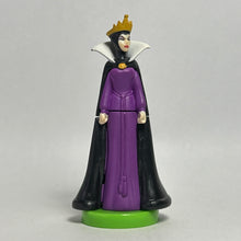 Cargar imagen en el visor de la galería, Snow White and the Seven Dwarfs - The Evil Queen - Trading Figure - Choco Egg (68)
