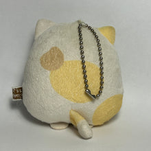 Cargar imagen en el visor de la galería, Sumikko Gurashi - Neko -  Mini Plush Mascot
