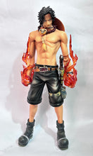 Cargar imagen en el visor de la galería, One Piece - Portgas D. Ace - Master Stars Piece - Hiken no Ace ver.

