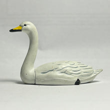 Cargar imagen en el visor de la galería, Whooper swan - Trading Figure - Miniature - 055C
