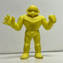Cargar imagen en el visor de la galería, Kinnikuman - Combatman - Eraser Mini Figure - Yellow ver. (76)
