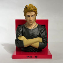 Load image into Gallery viewer, Crows x WORST - Shun Izaki - Trading Figure (2)
