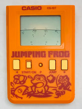 Cargar imagen en el visor de la galería, Jumping Frog - LCD Electronic Game - Vintage - CIB (CG-127)
