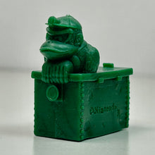 Cargar imagen en el visor de la galería, Super Donkey Kong / Country - Donkey Kong - Eraser Figure - Keshigomu - Green
