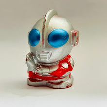 Cargar imagen en el visor de la galería, Ultraman: The Ultimate Hero - Ultraman Powered - Finger Puppet - SD Figure
