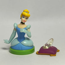 Cargar imagen en el visor de la galería, Cinderella - Trading Figure - Choco Egg - Glass Slipper (57)
