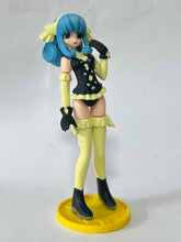 Load image into Gallery viewer, Kabu de Ikou! - Erica - Trading Figure - SR
