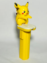 Cargar imagen en el visor de la galería, Pocket Monsters - Pikachu - Candy Dispenser - PEZ - Pokémon de Catch
