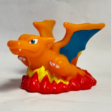 Cargar imagen en el visor de la galería, Pokémon - Lizardon / Charizard - Finger Puppet (BW5)
