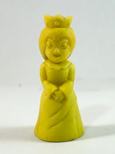 Cargar imagen en el visor de la galería, Super Mario Bros. - Princess Peach / Hime - Eraser / Keshigomu - Yellow ver.
