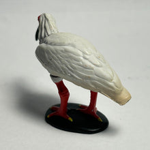 Cargar imagen en el visor de la galería, Crested Ibis - Trading Figure - Miniature (003)
