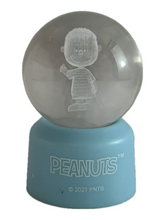 Cargar imagen en el visor de la galería, Peanuts - Linus van Pelt - Snoopy Clear Ball Light Part 2
